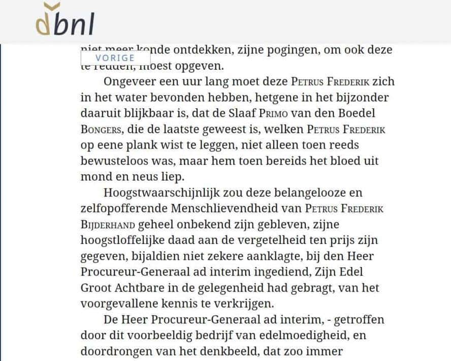 Kwakoe is de enige opvarende die kan zwemmen en hij weet vijf van de zes opvarenden te redden 