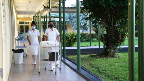 Het ziekenhuis heeft een beddencapaciteit van 117 en behoefte aan een extra 54 verpleegkundigen om optimaal te kunnen draaien