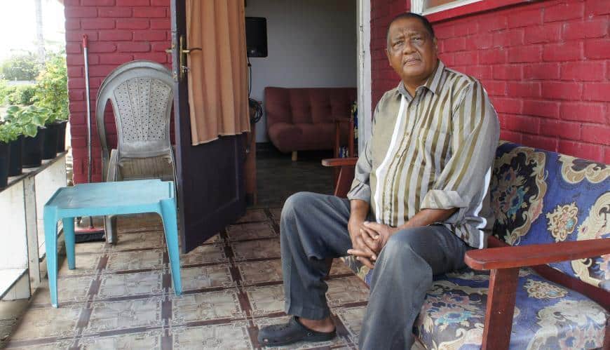 Knott bij hem thuis II